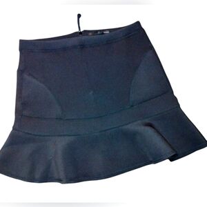 Harve Benard NWT black mini skirt, flared bottom, size medium